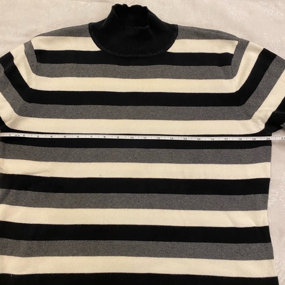 Talbots Black, white,and gray Striped  Sweater, Soft Cozy Long Sleeves Size L - Picture 7 of 9
